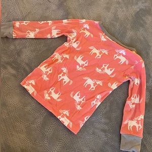 🔥Carter’s 2T Unicorn Top